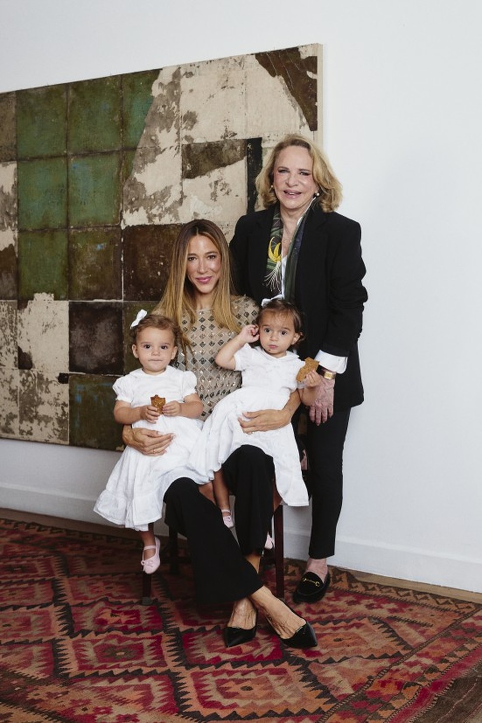 Lenny and Bel Niemeyer with twins Helena and Eva — Photo: Andressa Guerra