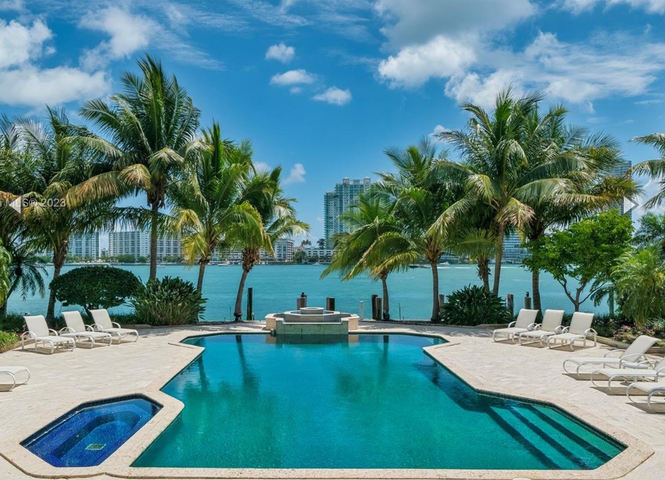 Xuxa vende mansão em Miami por R$ 174 milhões; veja fotos e saiba quem ...
