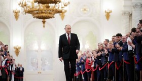 Putin assume 5º mandato como presidente da Rússia e promete 'vitória' 