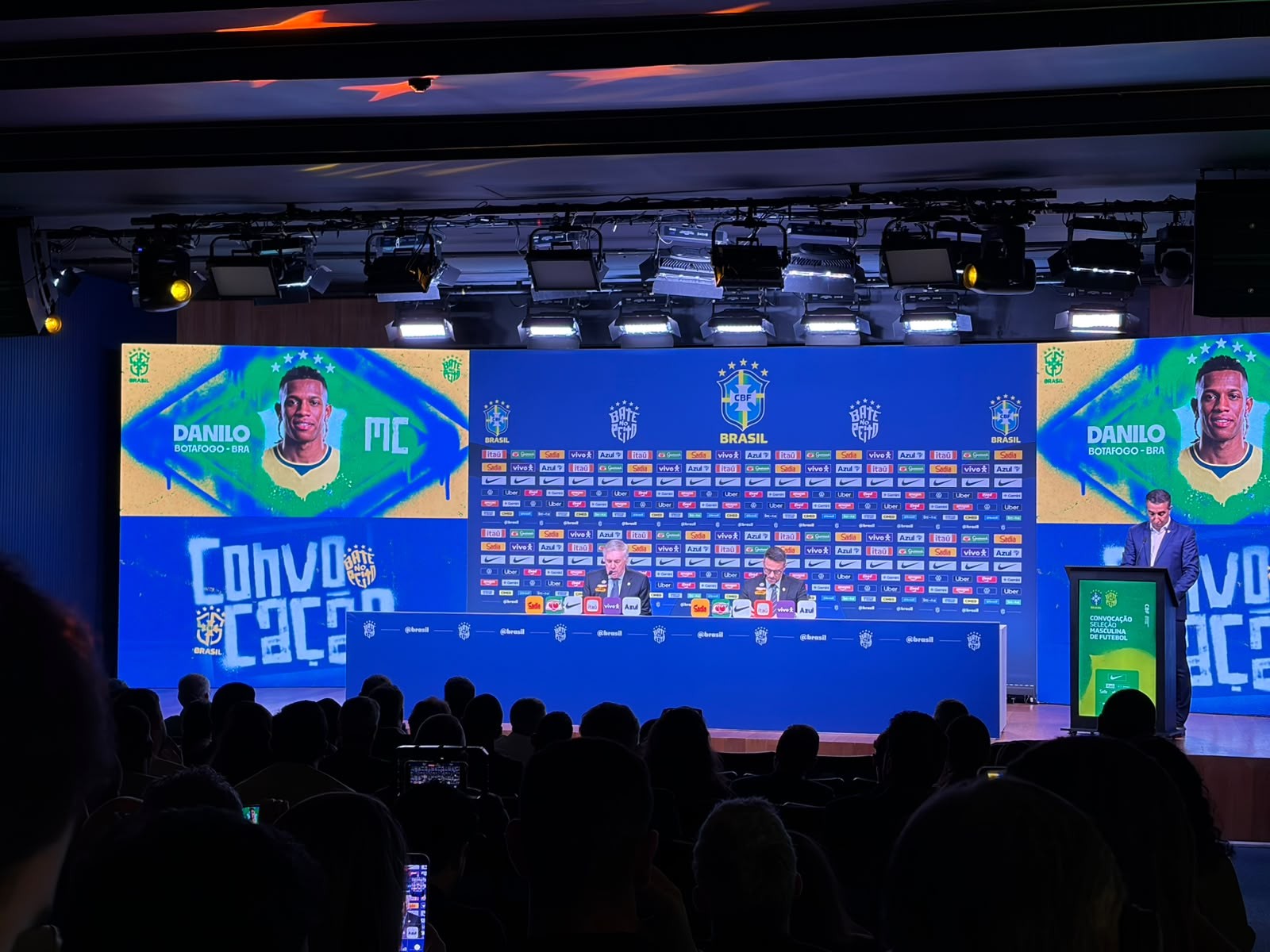 Danilo desfalcou o Botafogo em metade das partidas que antecederam suas convocações para a seleção brasileira