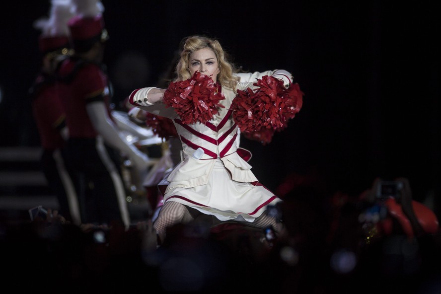 Abertura do último show de Madonna no Brasil