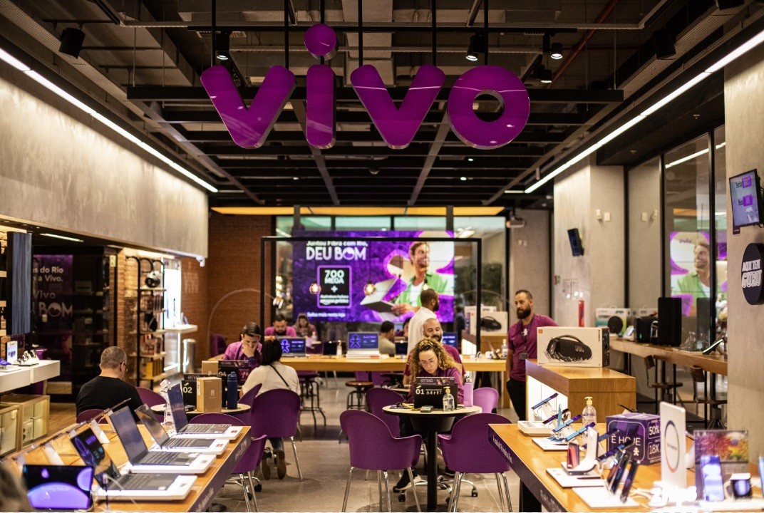 Quer trocar de celular? Com preços altos, teles dão incentivos como parcelamentos longos. Veja as condições