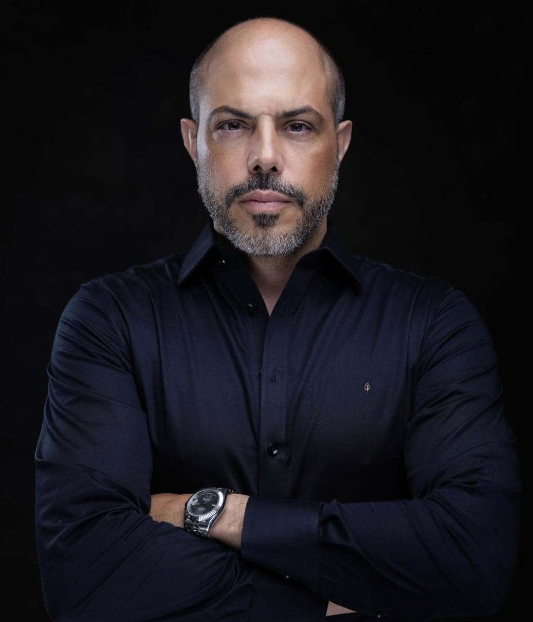 Dr. Cleugo Porto se destaca com abordagem sem cirurgia e lidera nova estética corporal que conquista mulheres conhecidas do público