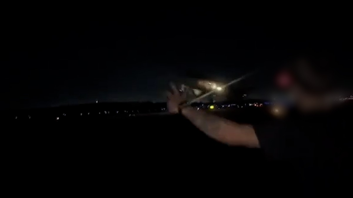 'Colocaram em risco a vida deles e de outras pessoas', diz especialista sobre influenciador que invadiu com amigos área restrita do Galeão