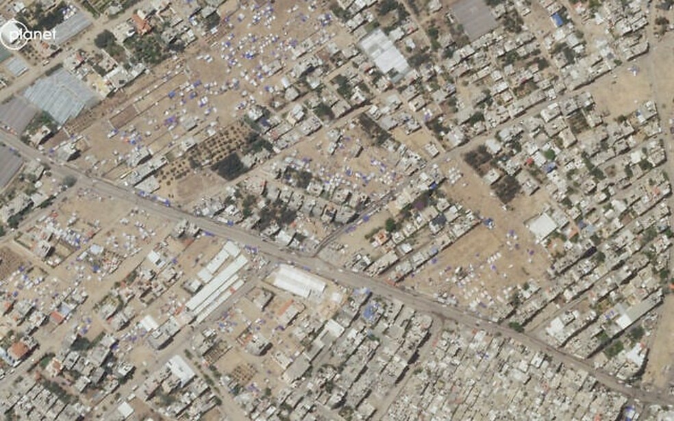 O bairro de Ash Shabourah, no centro de Rafah, em 8 de maio de 2024 — Foto: Planet Labs PBC