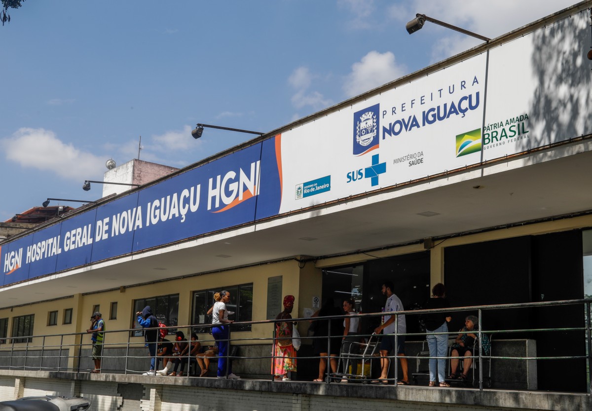 Jovem é atingida por avião ultraleve em nova iguaçu