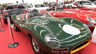 Um dos modelos de Jaguar na mostra Village Classic Cars — Foto: Divulgação/Jason Vogel