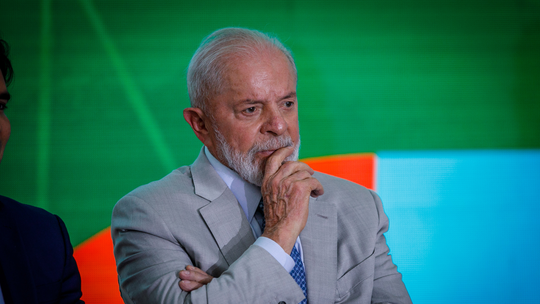 Lula diz que empresários do setor vão doar 2 milhões de quilos de carne ao RS