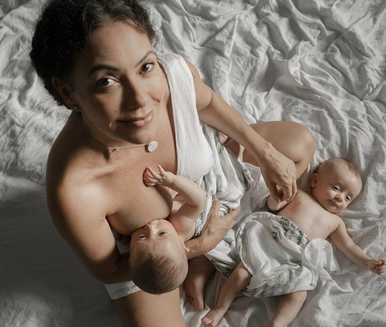 Fabíula Nascimento com os filhos, Raul e Roque  — Foto: Reprodução/Instagram