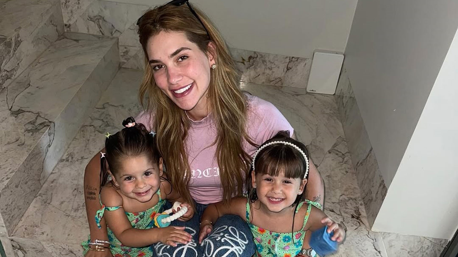 Filhas de Virginia e Zé Felipe respondem fãs e revelam sonhos de carreira