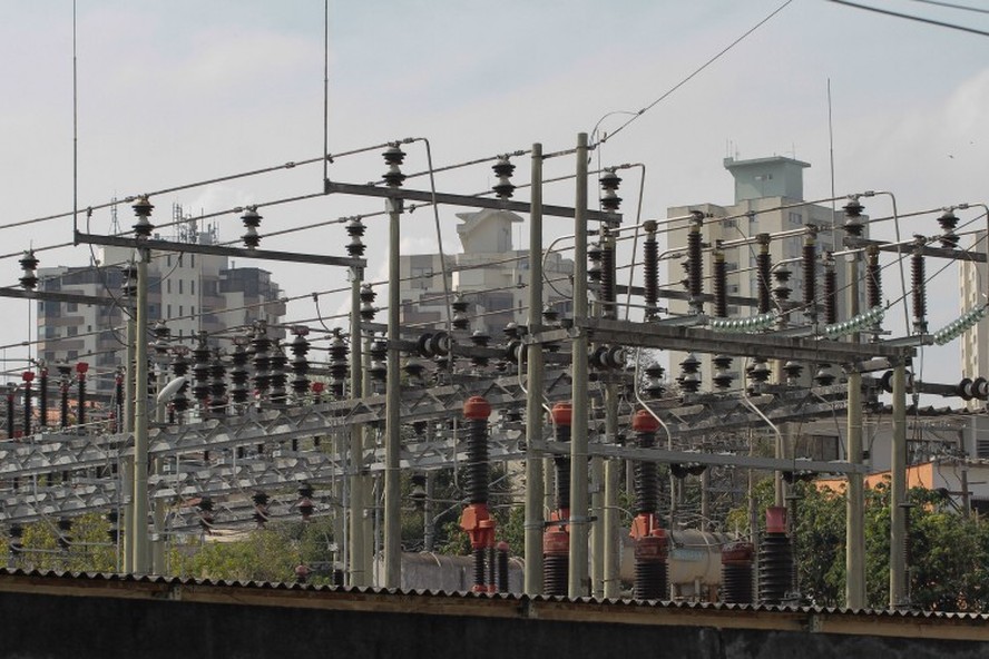 Relat&oacute;rio oficial revela risco de sobrecarga 'inadm&iacute;ssivel' na rede  el&eacute;trica de 9 estados
