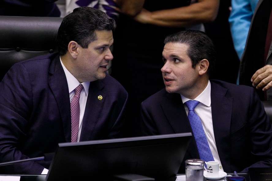 Entenda a costura entre Alcolumbre, Motta e STF por lei que reduz a pena de participantes e aumenta a dos líderes do 8/1