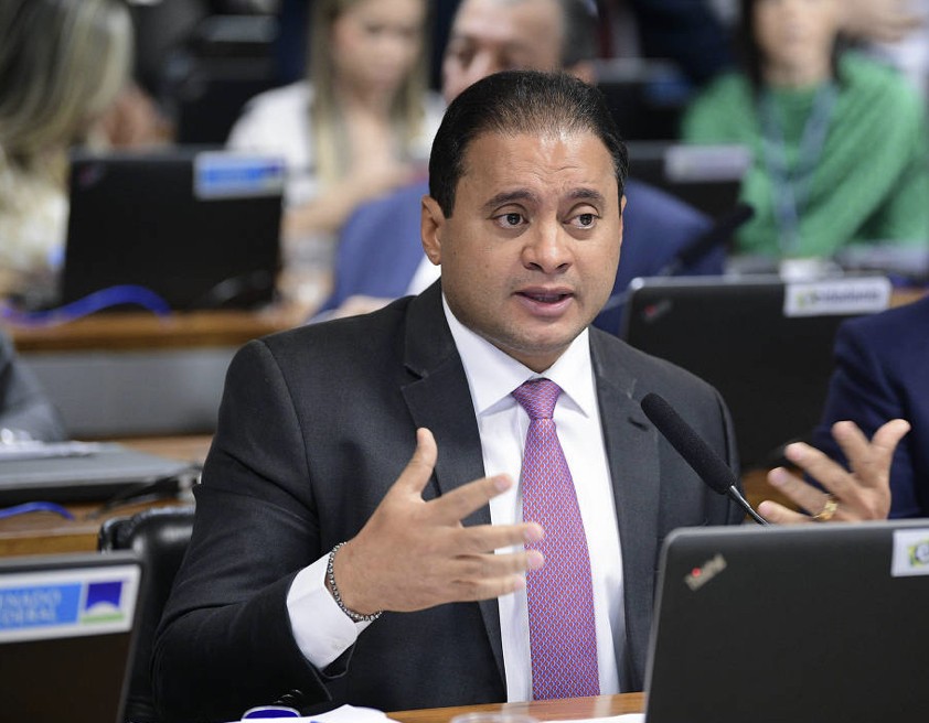 Em reação ao STF, relator apresenta texto de projeto que atualiza Lei do Impeachment