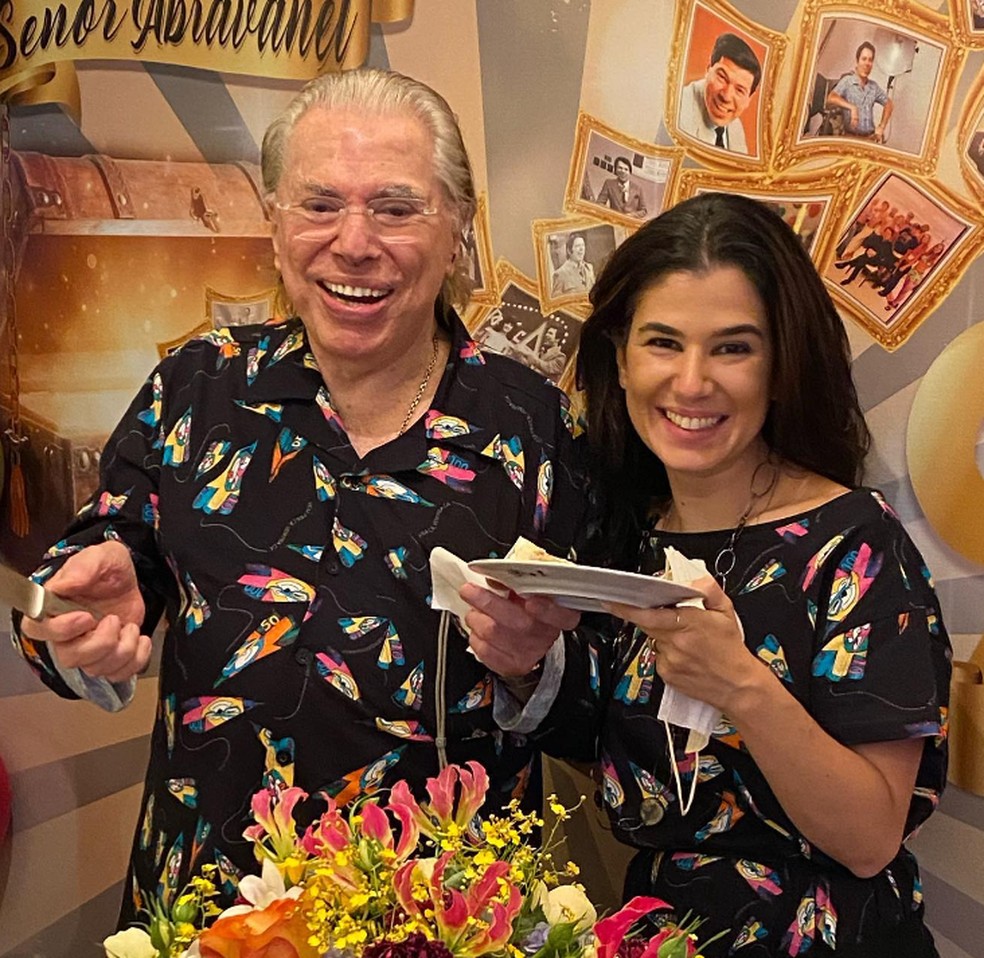 Renata Abravanel ao lado do pai, Silvio Santos  Foto: Reproduo/Instagram