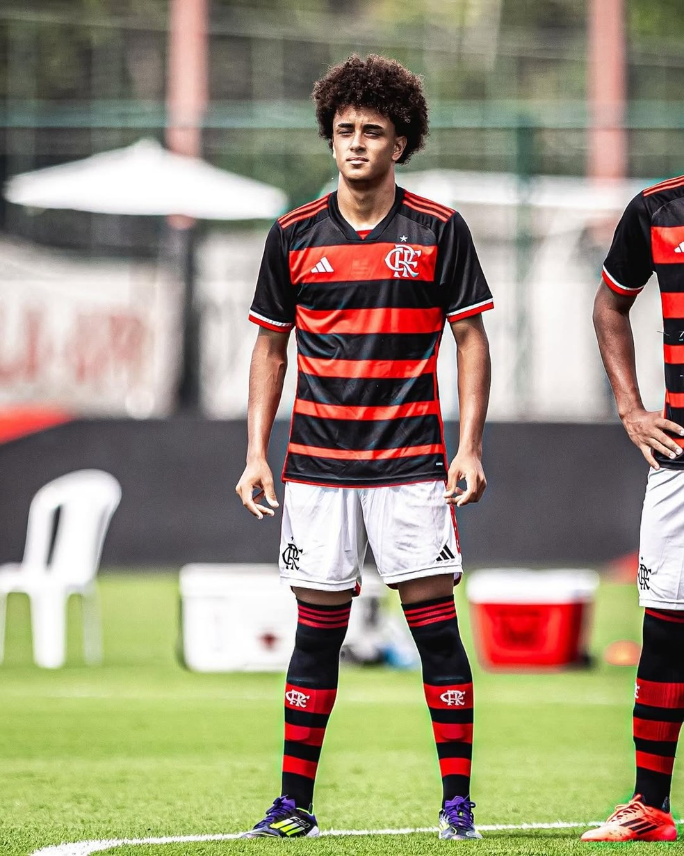 Ryan Roberto, de apenas 16 anos, &eacute; queridinho dos rubro-negros e &mdash; Foto: Divulga&ccedil;&atilde;o