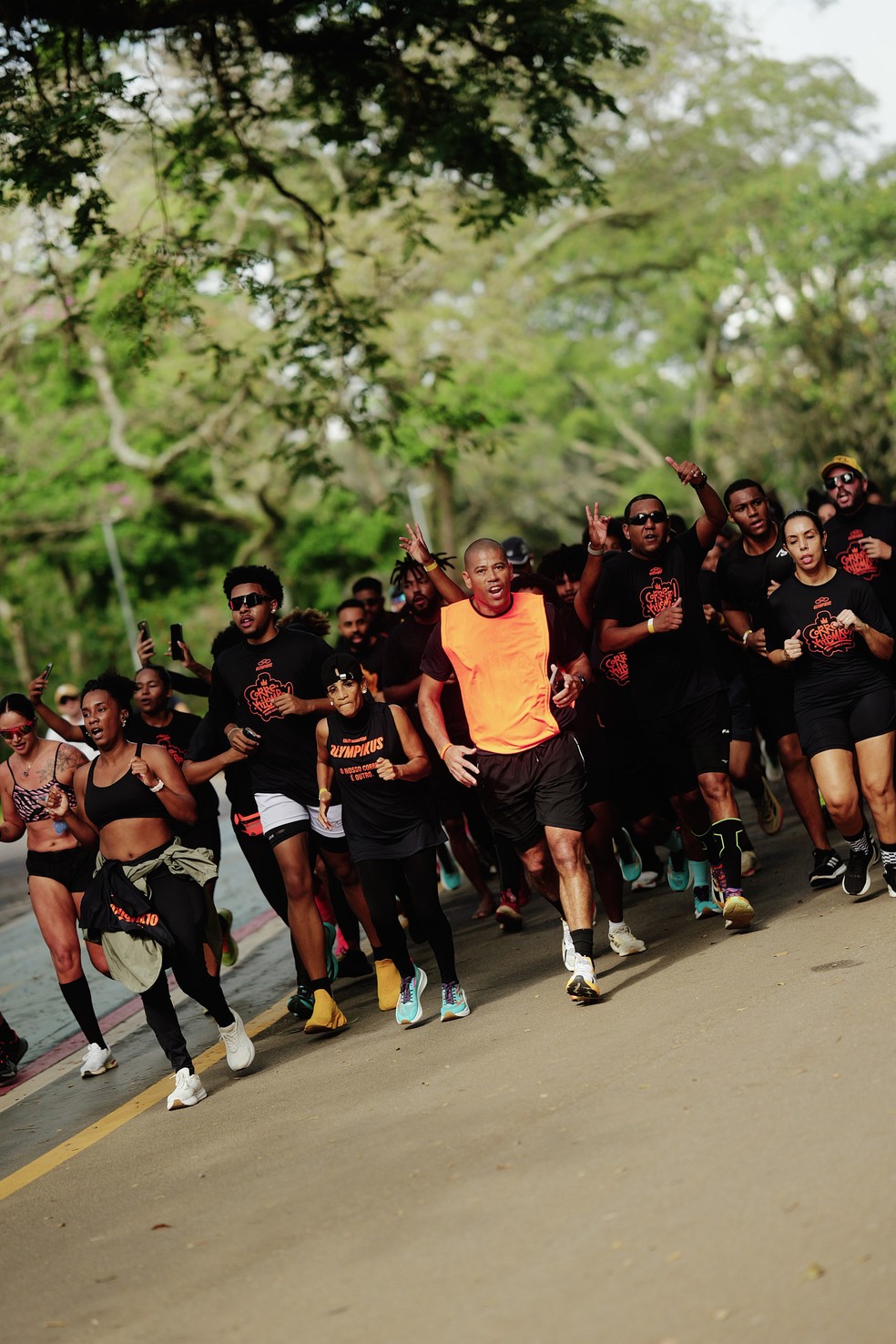 Corre Kilombo: dos treinos no Ibirapuera à corrida própria — Foto: Divulgação Olympikus