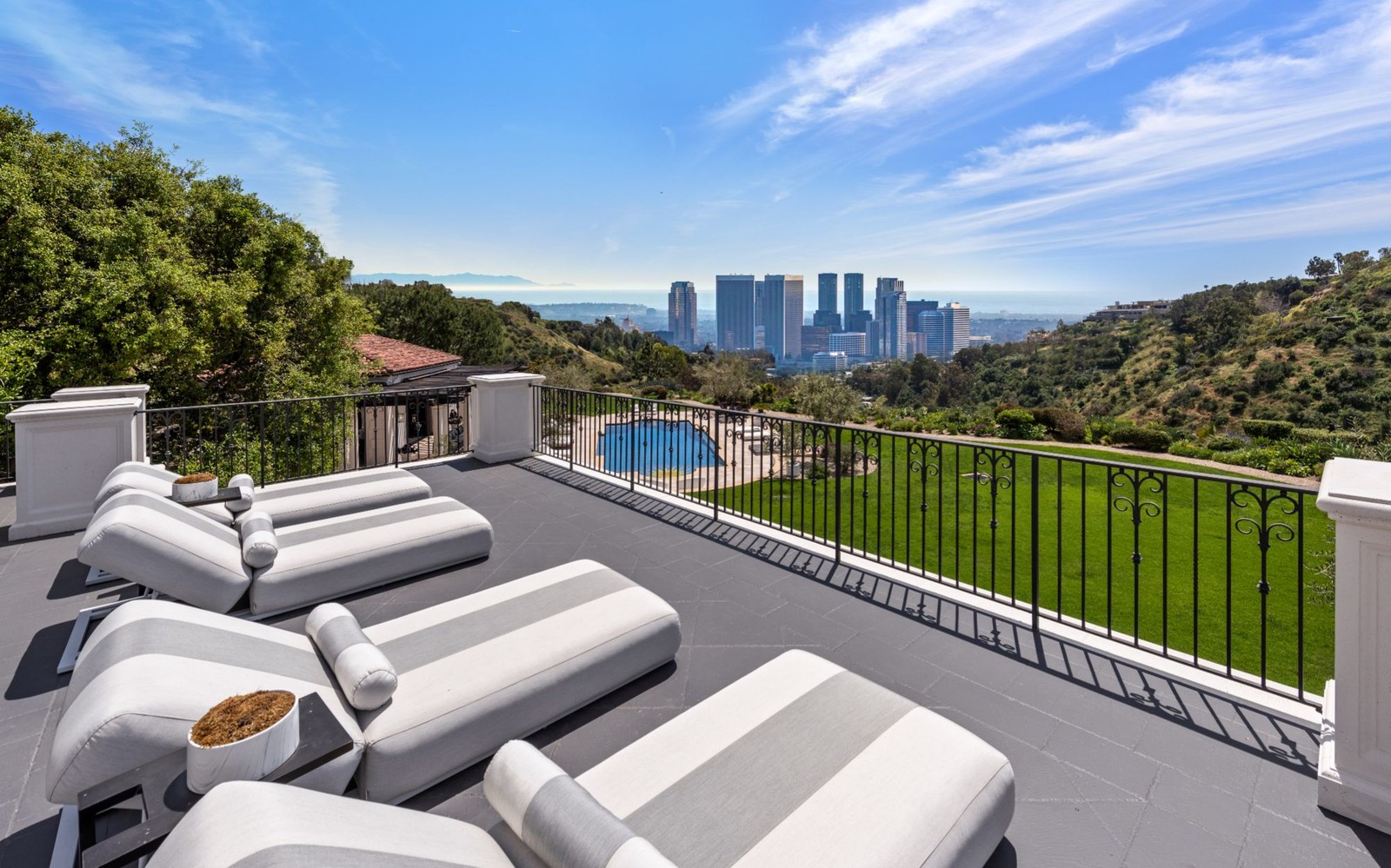 Drake Vende Megamansão Em Beverly Hills, NaCallórnia (EUA) - Foto: Beverly Hills Estates