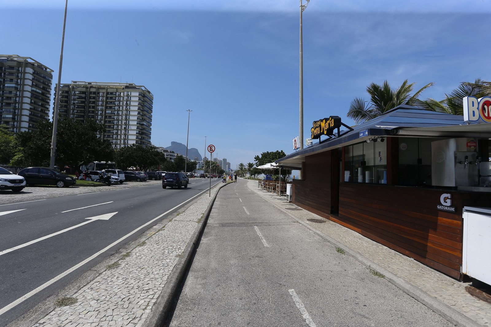 Local na Avenida Lúcio Costa na Barra, onde Kayky Brito foi atropelado. — Foto: Fabiano Rocha/Agência O Globo