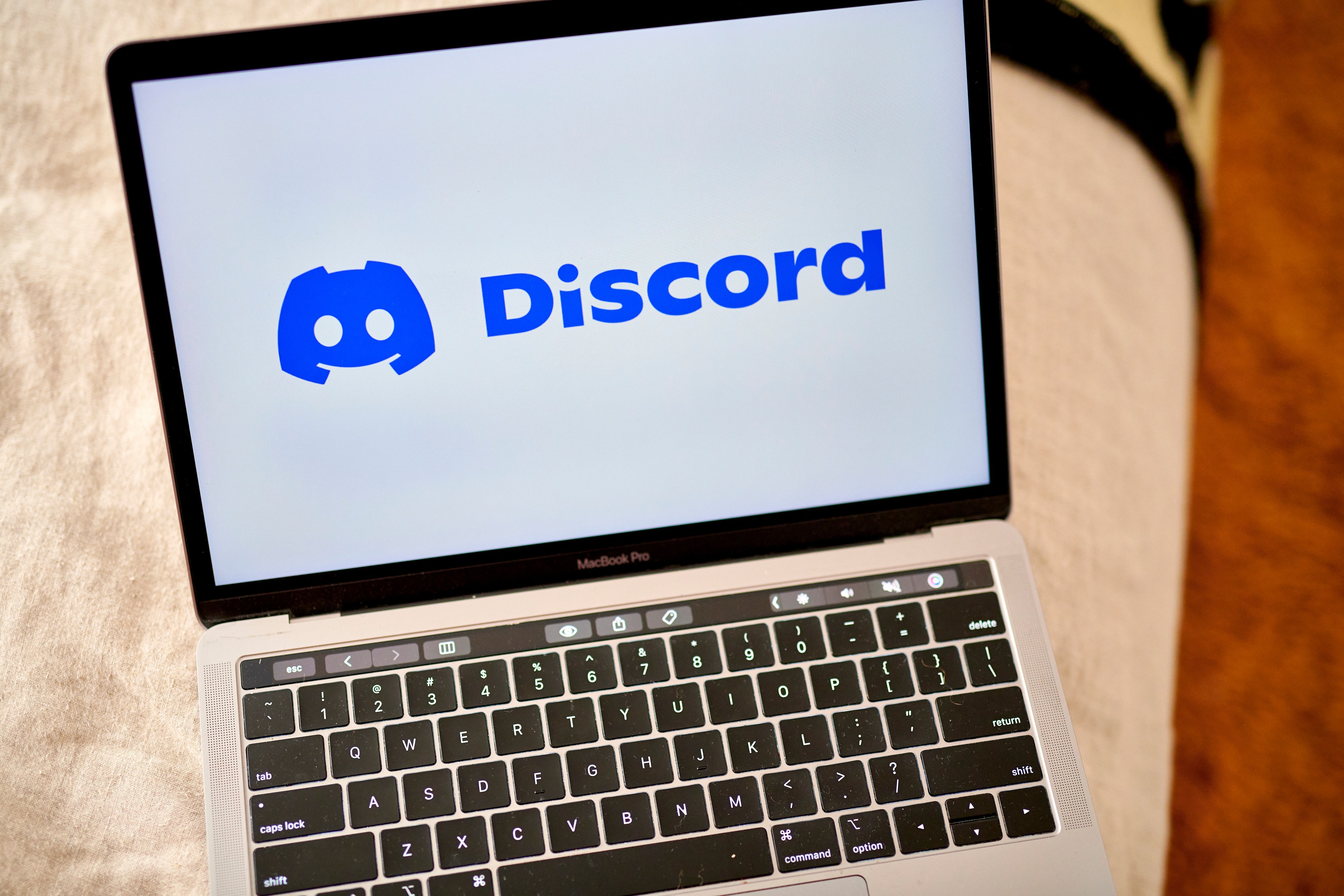 AGU vai acionar a Justiça para tirar Discord do ar, diz Messias - QTU Questões do Universo