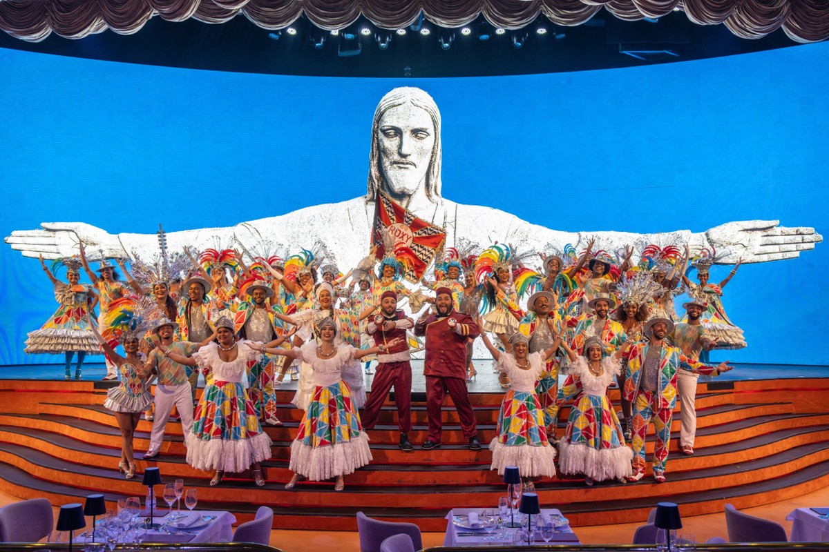 Roxy Dinner Show: Celebração de 100 Apresentações em Copacabana após Ser Eleito um dos Melhores do Mundo