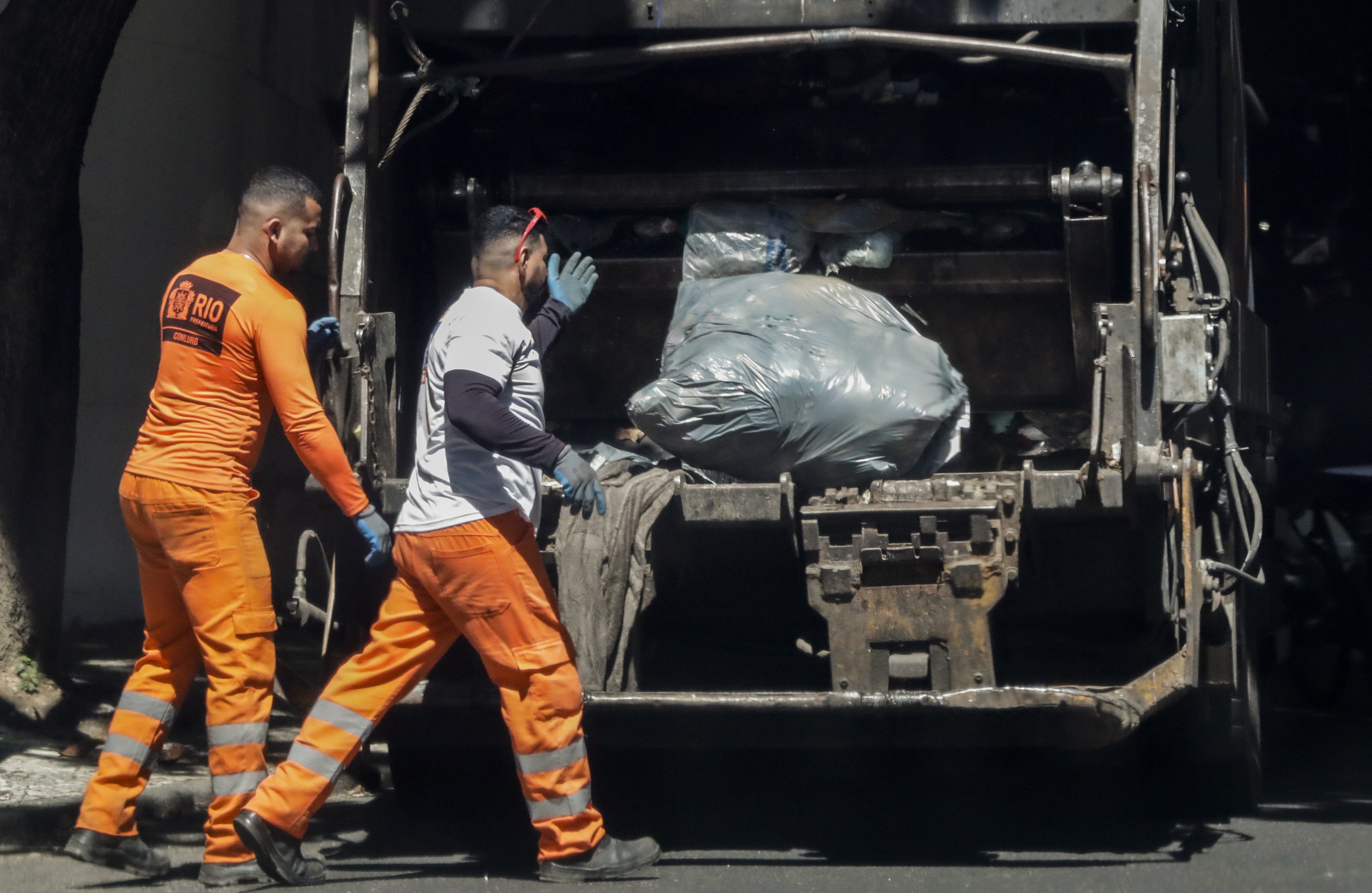 Censo: 83,5% das favelas do país estão em áreas urbanas, e mais de 96% têm acesso à coleta de lixo