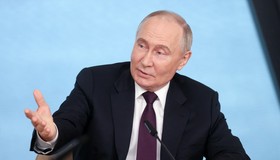 Putin diz que a Rússia mantém 6.465 prisioneiros ucranianos