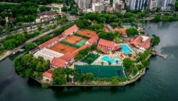 Comodoro de clube na Lagoa, no Rio, impõe série de proibições 