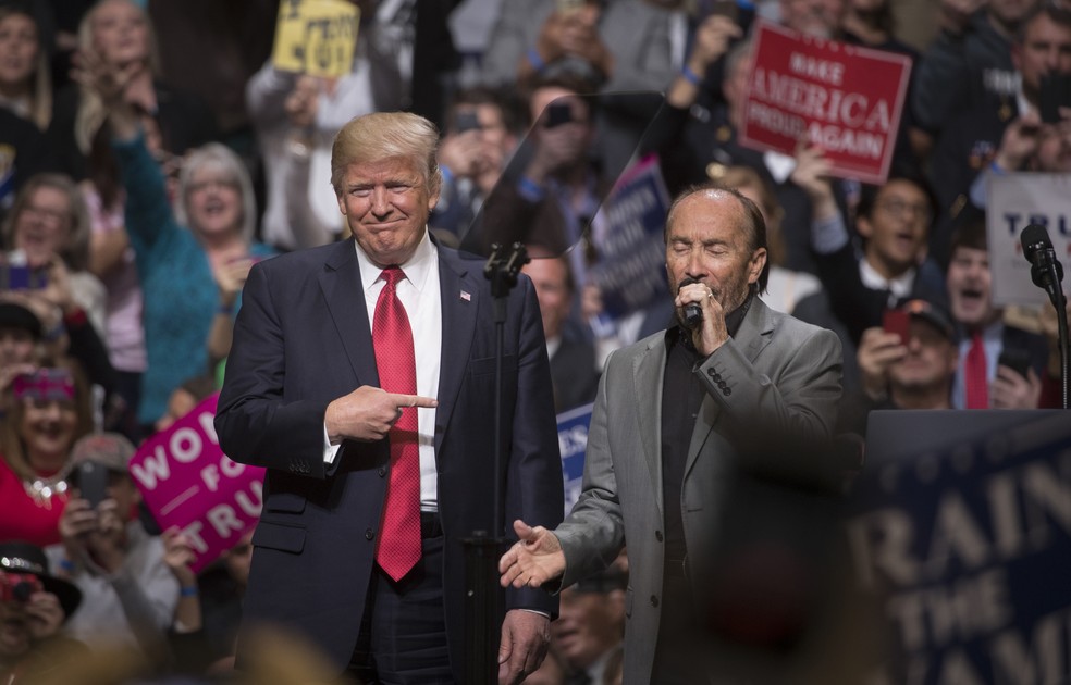 Posse de Trump terá cantor de ópera e show de Carrie Underwood; veja ...
