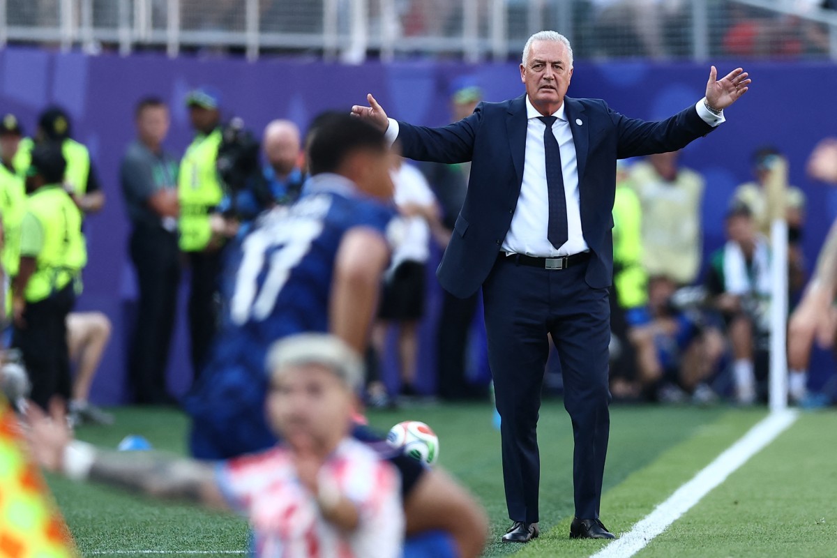 Técnico que levou Paraguai a eliminar Alemanha na Copa renova até 2030