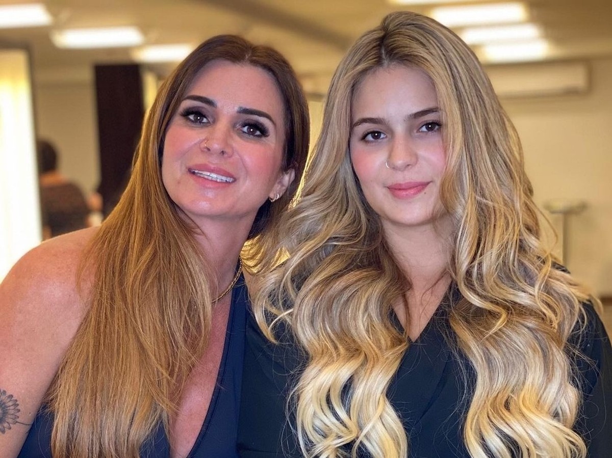 Mãe de Viih Tube diz que ainda cuida das finanças da ex-'BBB'