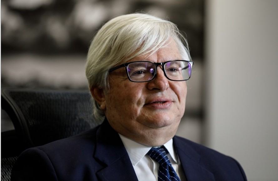 O ministro Herman Benjamin, presidente do STJ, em seu gabinete