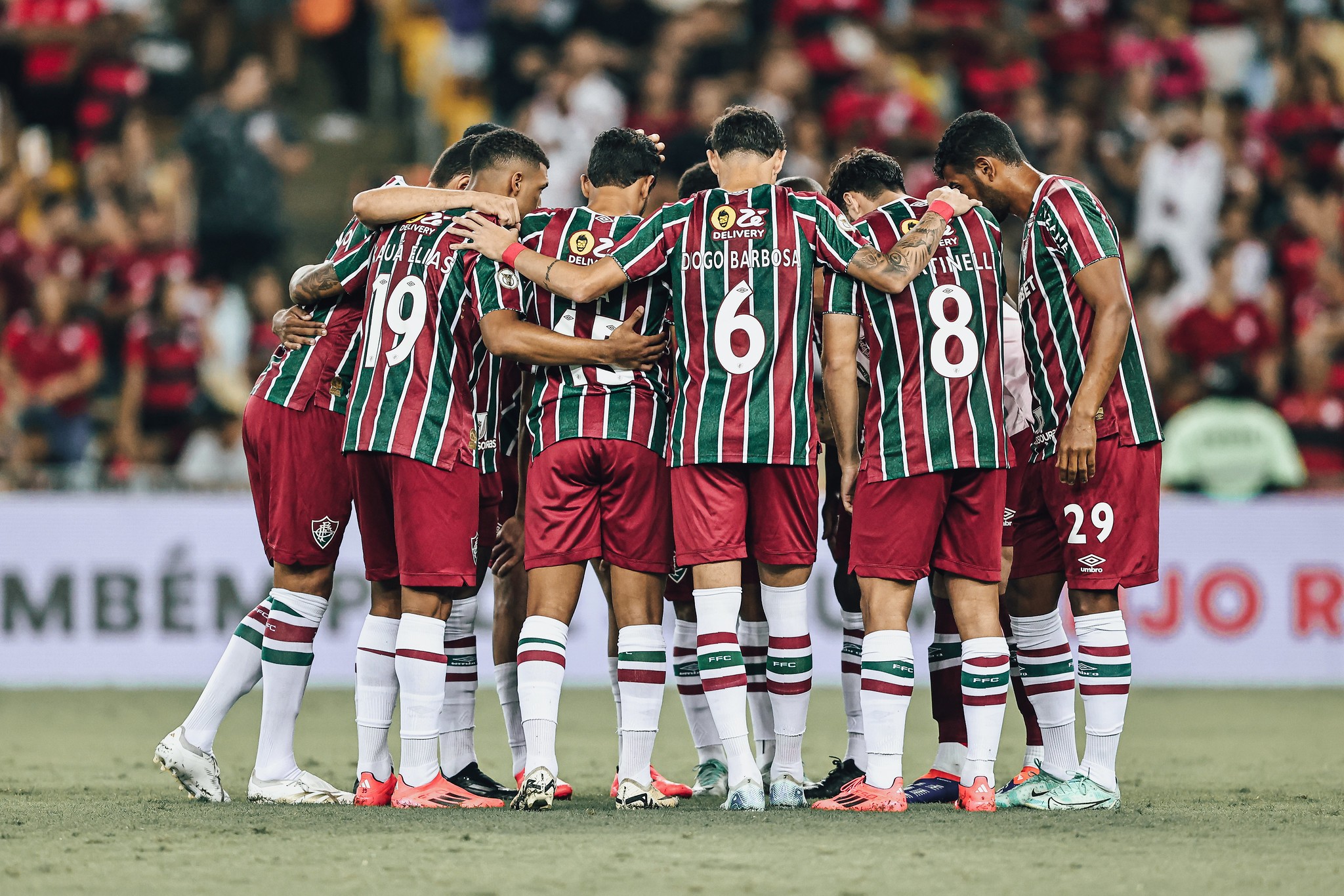 Gols sofridos nos minutos finais dos jogos custam tranquilidade para o Fluminense no Brasileirão