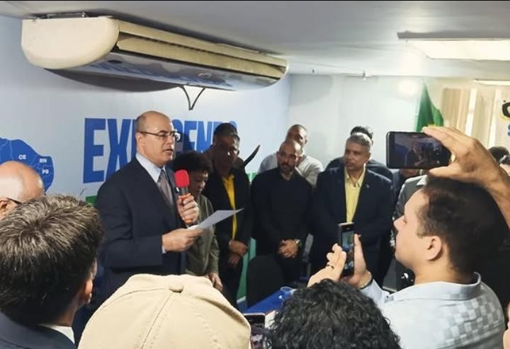 Ex-governador do Rio e inelegível, Wilson Witzel oficializa 