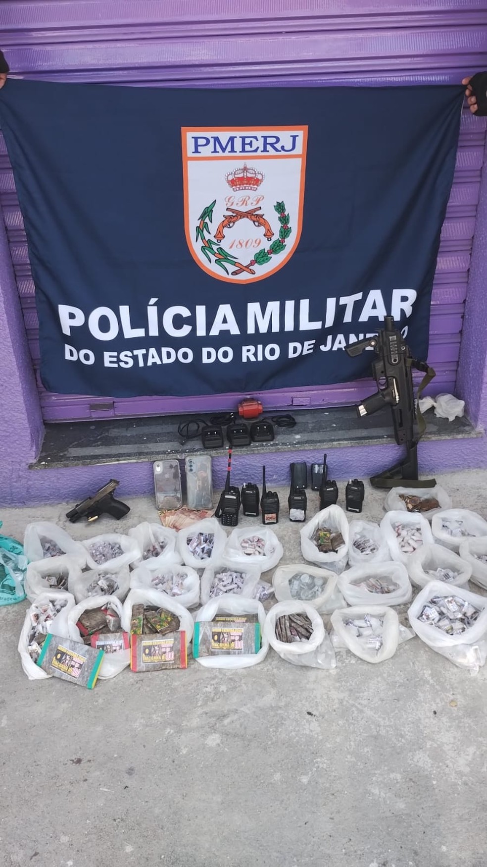 Materials seized by the 7th BPM (Sao Goncalo) team — Photo: Reproduction