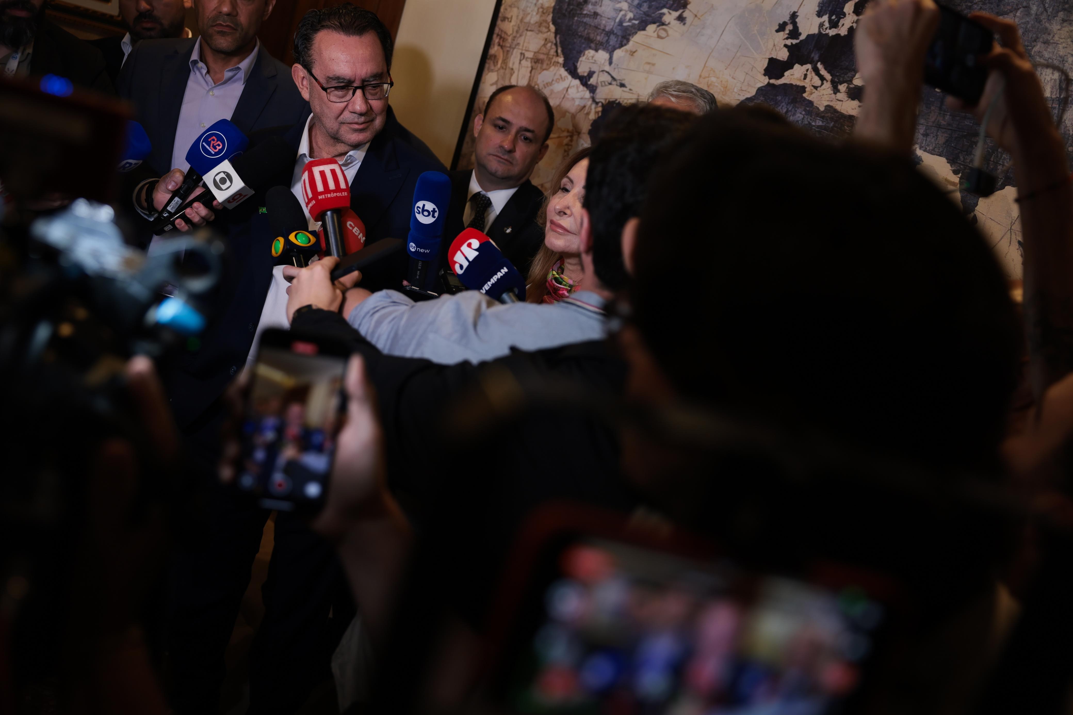 Cury se reúne com líderes da Assembleia de Deus e diz estar próximo do eleitor conservador ‘há décadas’ - QTU Questões do Universo