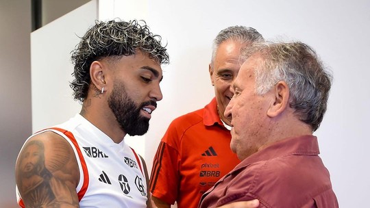 Nova camisa do Flamengo é revelada por fornecedora em postagem com