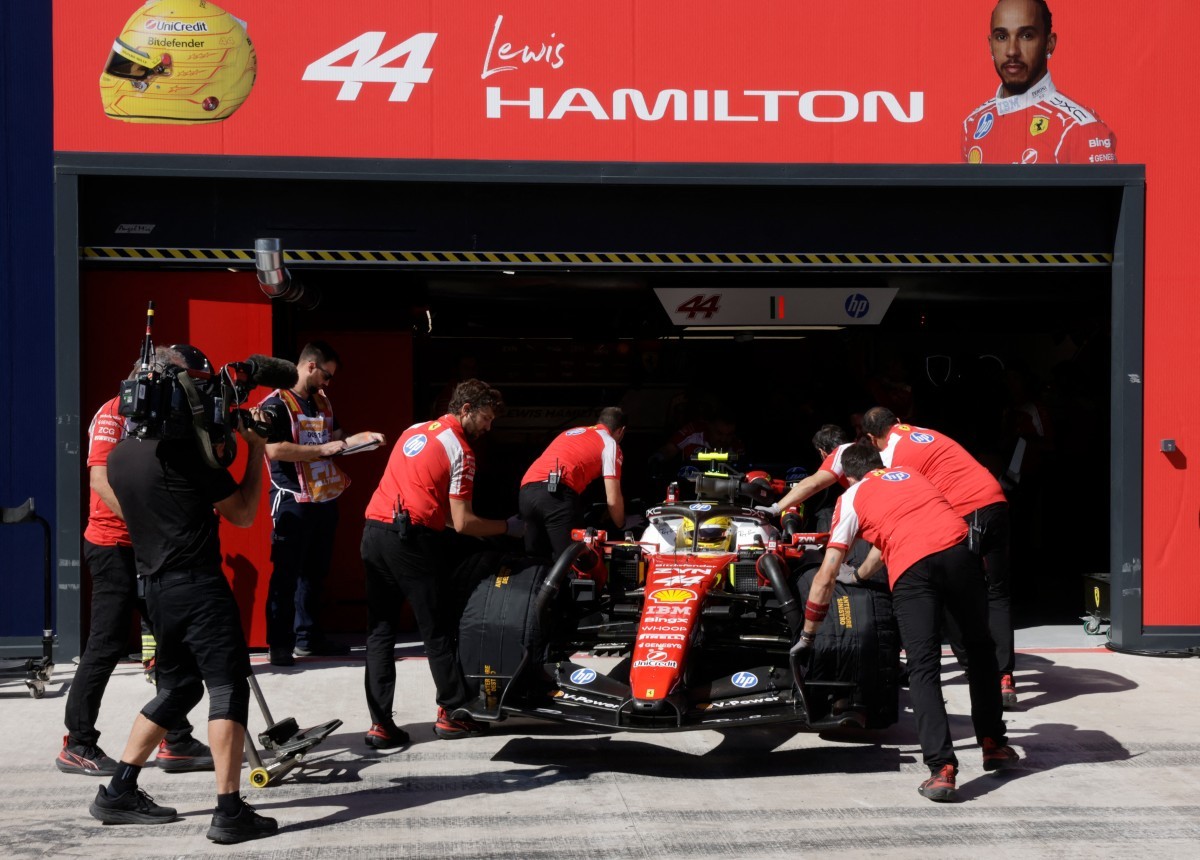 Hamilton lamenta perda da possível 1ª pole em três anos por 0,189s e cobra que Ferrari 'trabalhe mais'