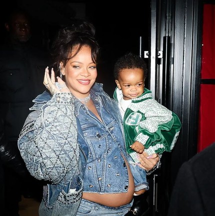 Grávida de seu segundo filho, a cantora Rihanna teve RZA em maio do ano passado, poucos dias após o Dia das Mães — Foto: Reprodução/Instagram