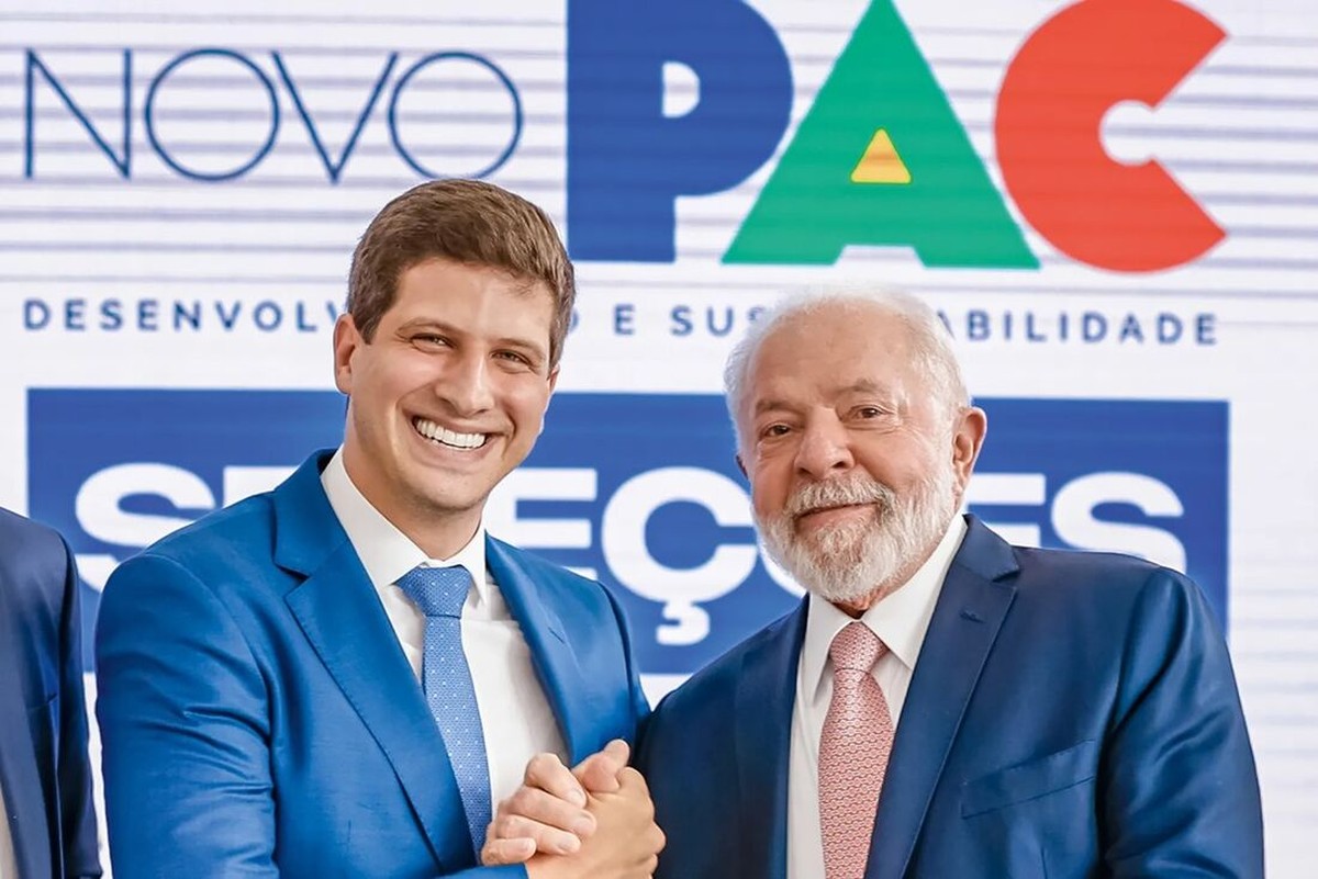 Lula vai tentar convencer João Campos a botar um petista em sua chapa, mas o prefeito tem outros planos