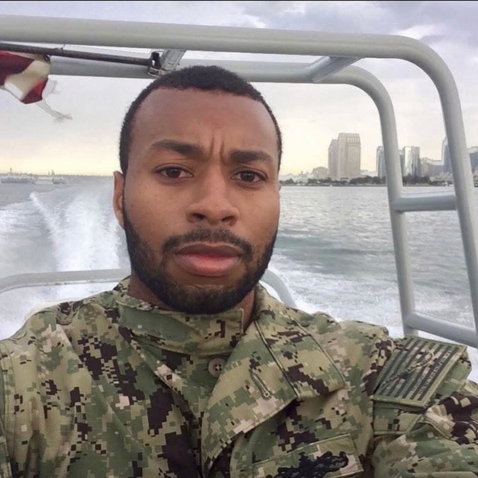 Piloto de helicóptero que caiu em Nova York tinha se mudado há poucos meses para iniciar nova carreira na cidade:'Vivendo o sonho' — Foto: Reprodução/Facebook