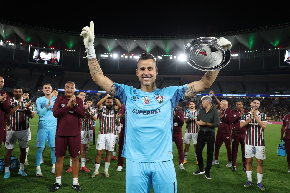 Fábio tornou-se o jogador com mais partidas na história do futebol mundial — Foto: MARCELO GONÇALVES / FLUMINENSE F.C.