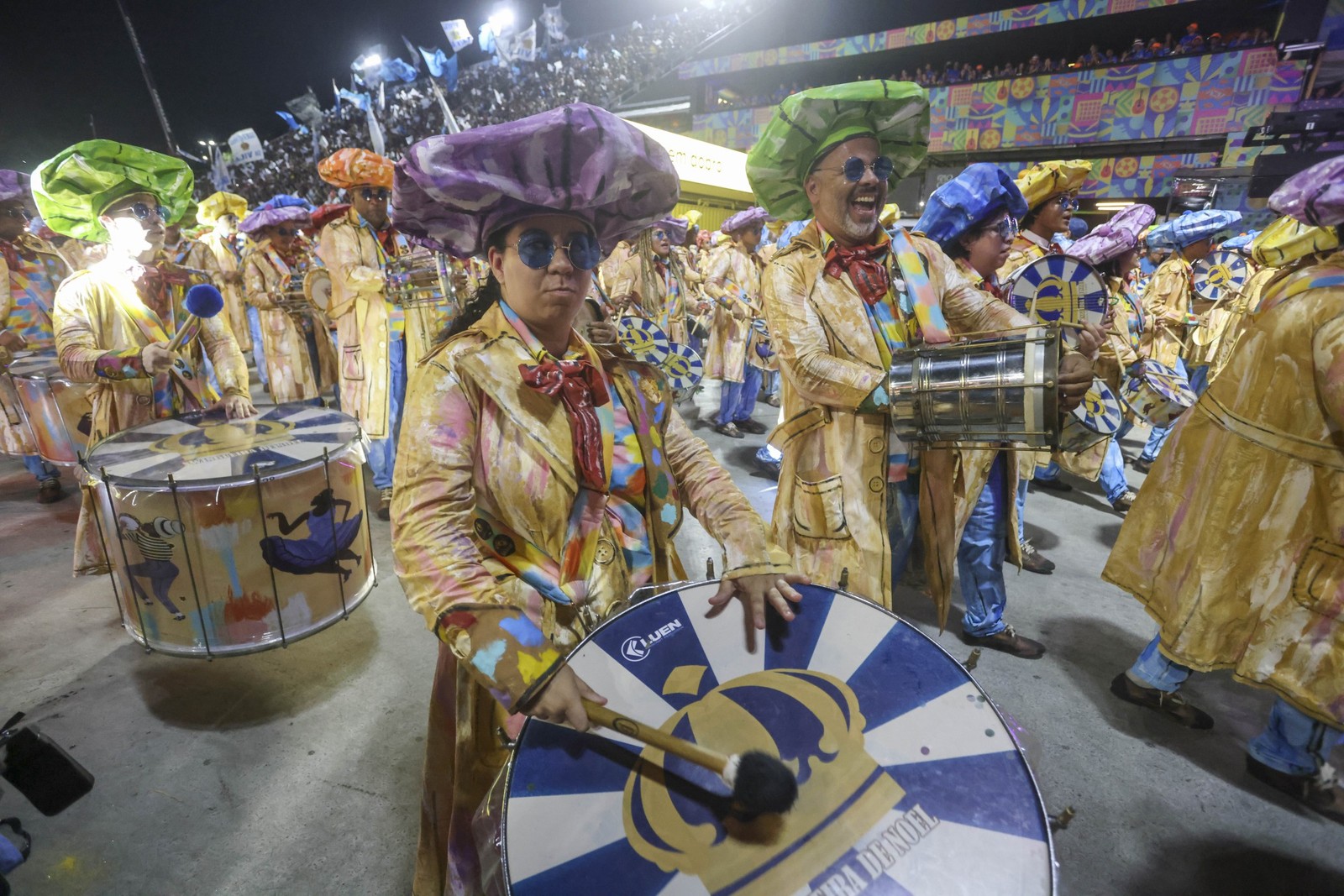 Bateria da Vila Isabel — Foto: Fabiano Rocha / Agência O Globo