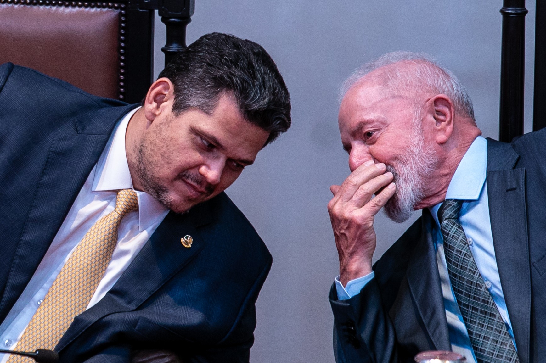 Planalto adota estratégia para esfriar crise após Alcolumbre subir o tom contra 'interferência indevida' na sabatina de Messias