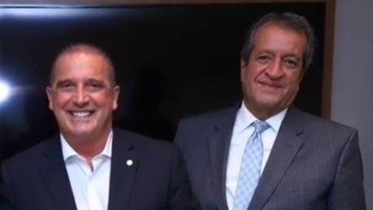 Ex-ministros de Bolsonaro querem cargos no PL que os projetem para eleições municipais