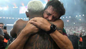 Diniz troca raiva por tristeza com traição de atletas do Fluminense