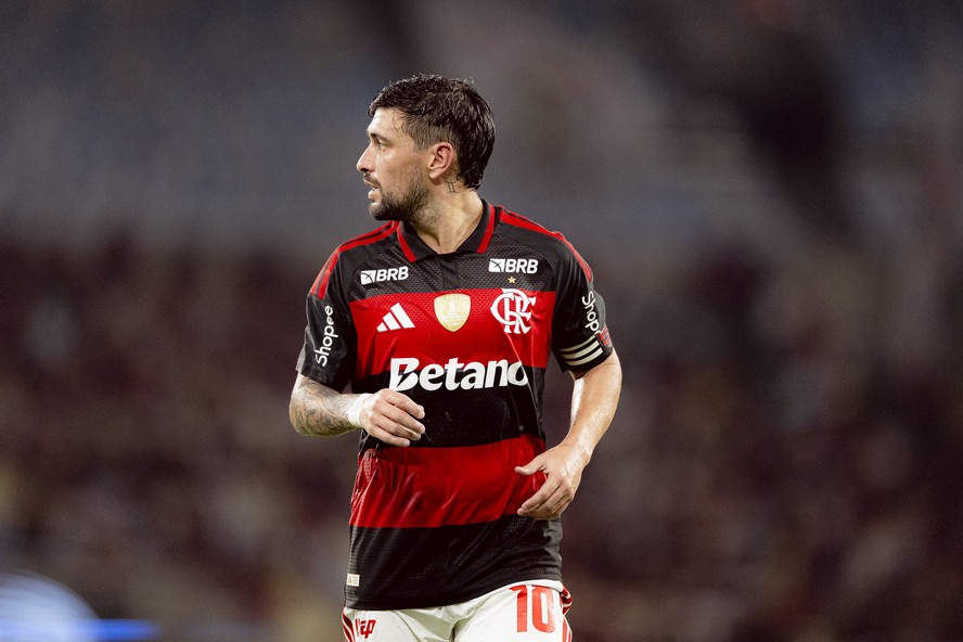 Arrascaeta chegou a 100 gols pelo Flamengo