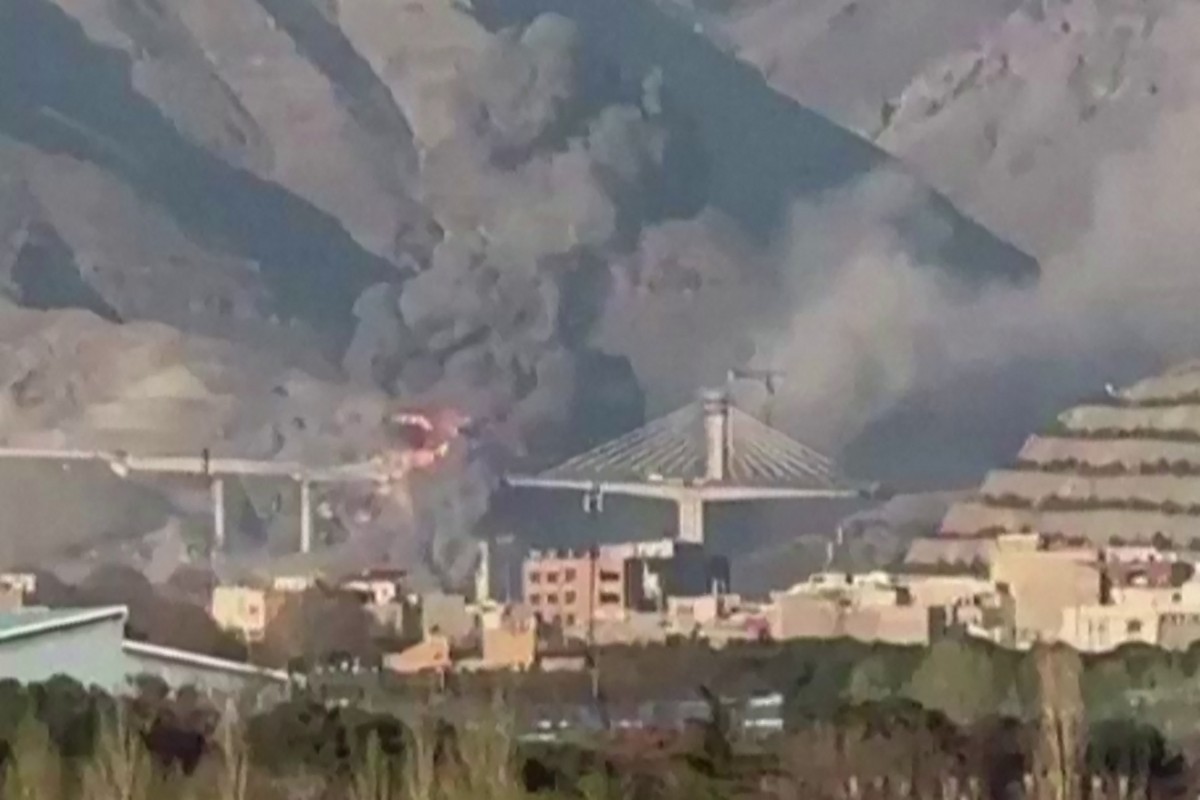 Ex&eacute;rcito do Ir&atilde; tenta localizar tripulante de ca&ccedil;a americano derrubado; EUA mobilizam opera&ccedil;&atilde;o de resgate