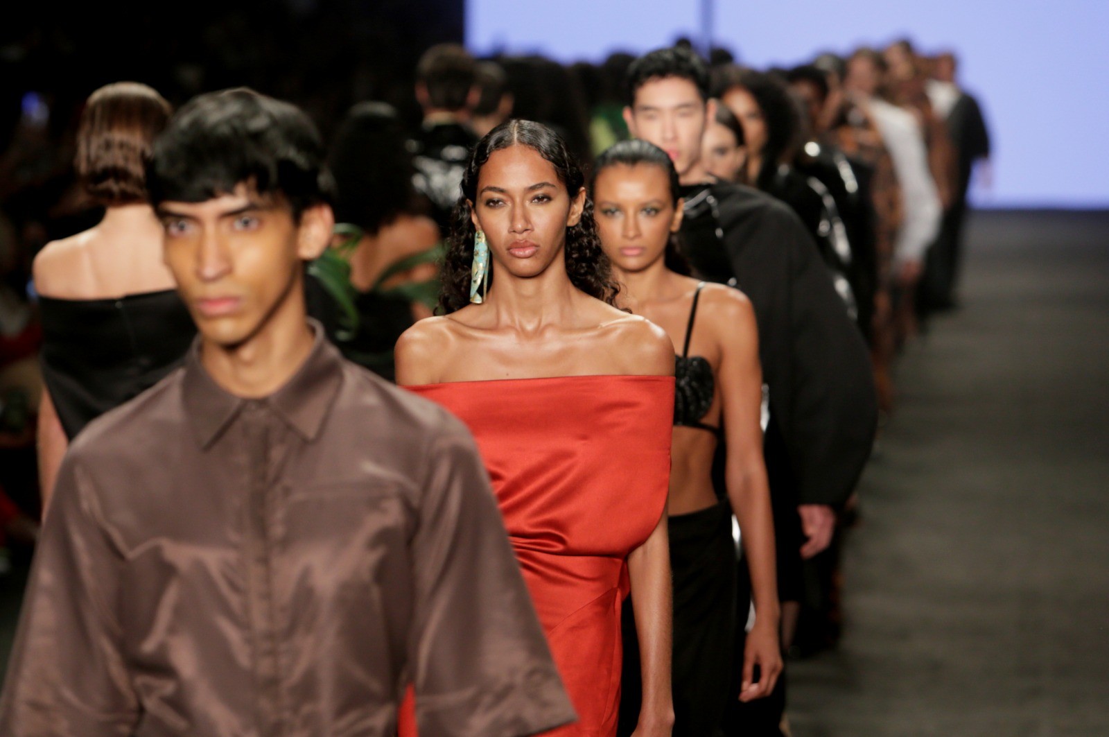 Normando oscila entre a natureza morta e o art déco