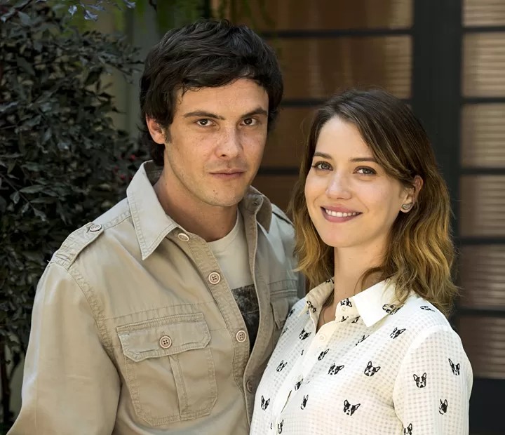 Nós somos as prateleiras "Moral elevado"outro casal também se formou. Natalia Dell começou a namorar o parceiro romântico Sergio Guise. O relacionamento durou dois anos, terminando em 2017. — Foto: Elaine Soares/Globo