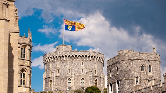 Onde o Rei Charles III vai morar? conheça os 22 castelos da família real britânica